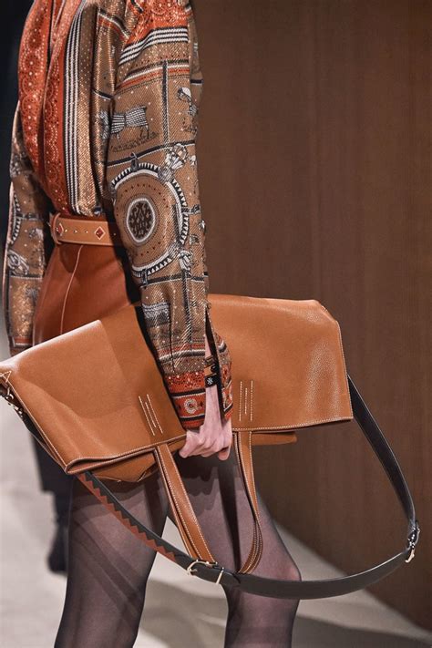 hermes foulard 2019 disegno|See Every Bag from the Hermès Fall 2019 Runway Show.